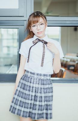 午夜神秘电影大揭秘！秋霞电影院藏着怎样的数字谜团？